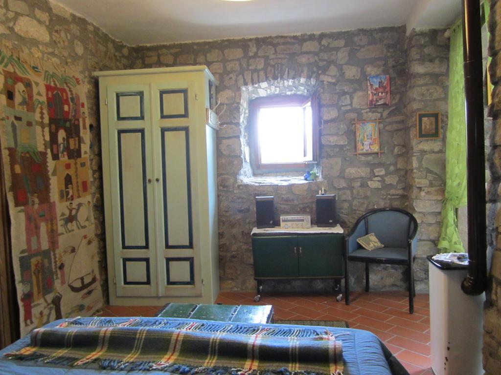 Poggio Delle Rondini Bed & Breakfast Bagnone Eksteriør bilde
