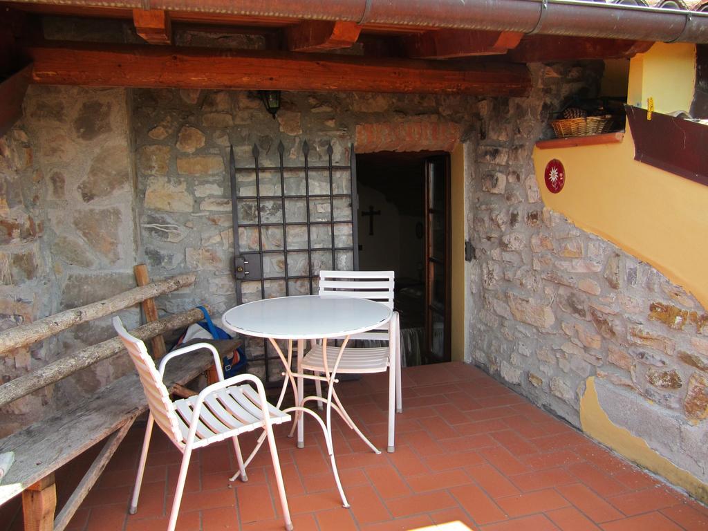 Poggio Delle Rondini Bed & Breakfast Bagnone Eksteriør bilde